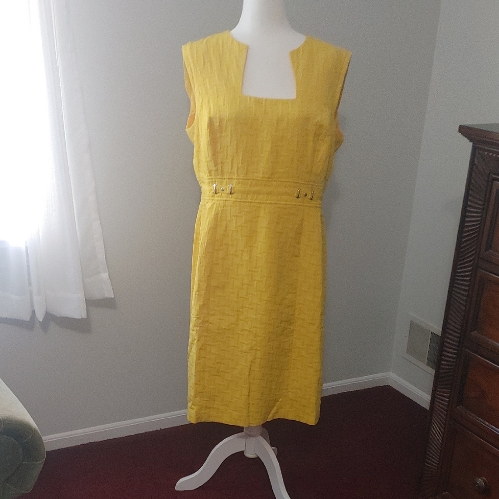 Tahari Arthur S Levine Yellow Sleeveless Dress Size 14